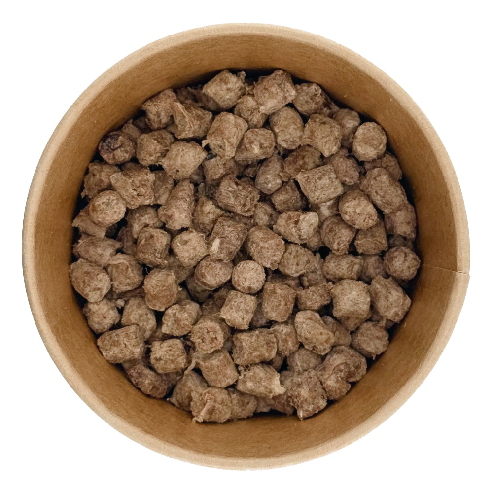 Wild Bites Wildschwein Becher mit Leckerli offen